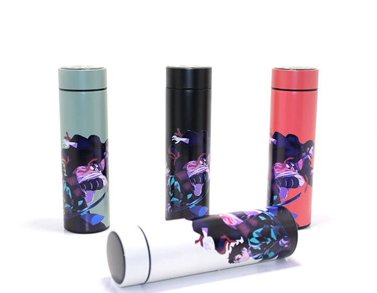 Anime Baskılı Dijital Göstergeli Termos 500 ml Model 1 - 1