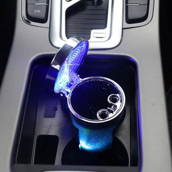 Araç İçi Oto Kokusuz Küllük RGB Işıklı Kapaklı - 5