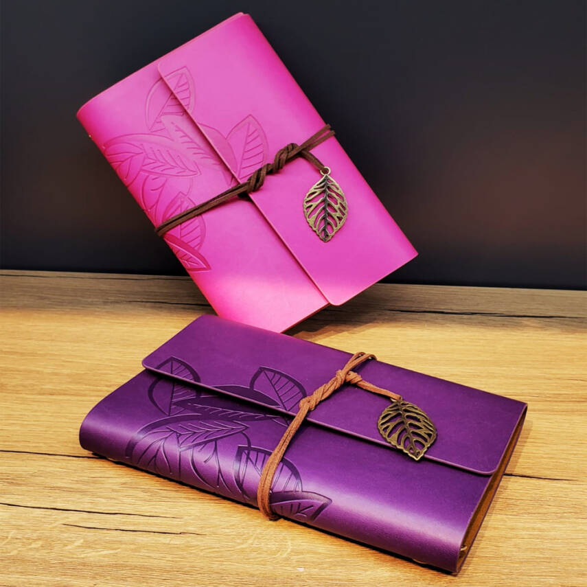 Deri Yaprak Desenli Çizgisiz Defter - 1