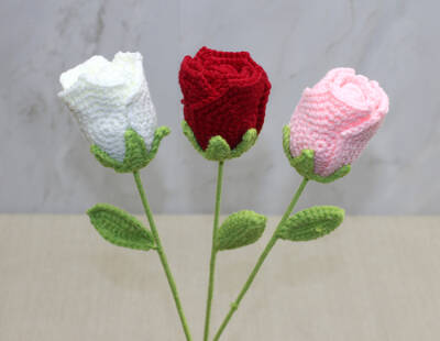 El Örgüsü Tekli Gül Gonca