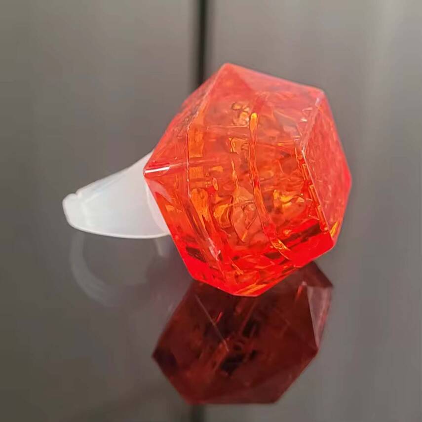 Kristal Tasarımlı Led Işıklı Kırmızı Yüzük - 1