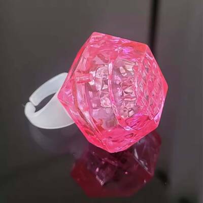 Kristal Tasarımlı Led Işıklı Pembe Yüzük - 1