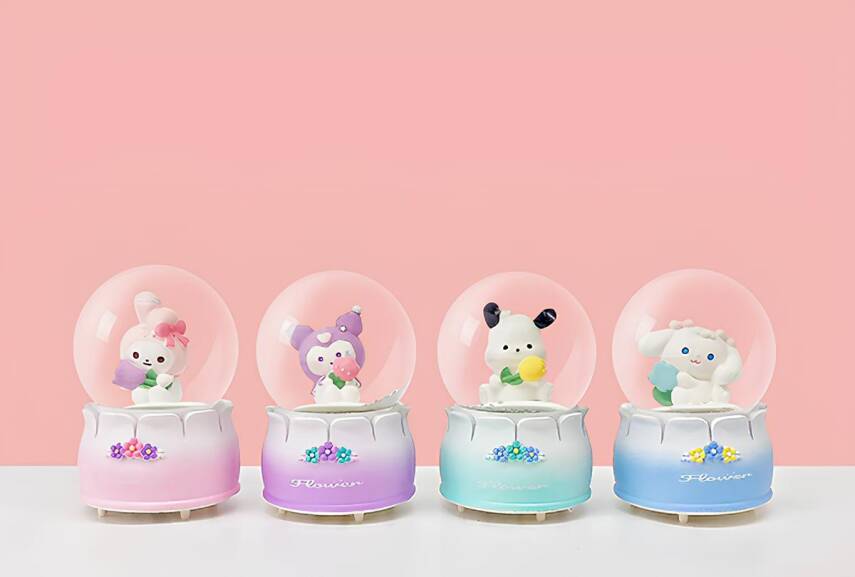 Kuromi Işıklı Kar Küresi 7 Cm - 1