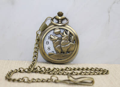 Kurt Tasarımlı Köstekli Saat Model 1