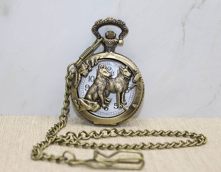 Kurt Tasarımlı Köstekli Saat Model 2 - 1