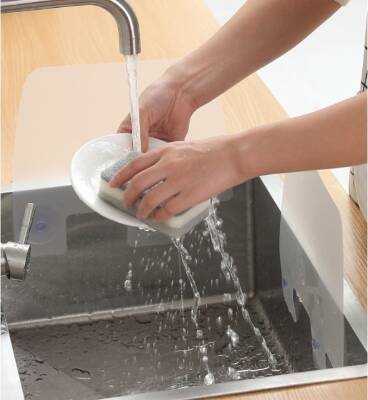 Lavabo ve Ocak Sıçrama Önleyici Vantuzlu Kalkan - 1