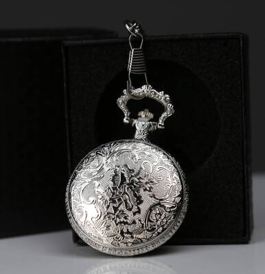 Özel Kutulu Gümüş Köstekli Saat (1)