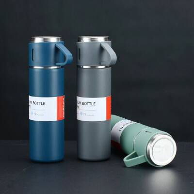 Paslanmaz Çelik Bardaklı Termos Seti 500 ML - 1