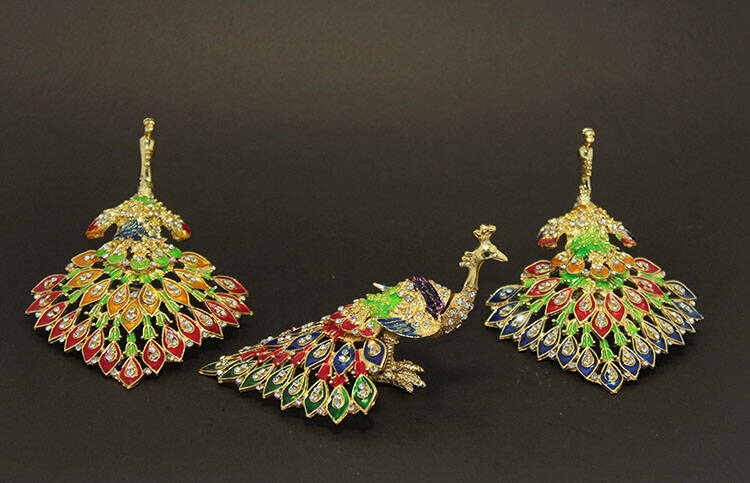 Swarovski Taşlı Tavuskuşu Model 6 - 1