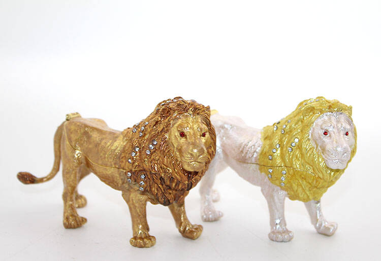 Swarovski Taşlı Tekli Aslan - 1